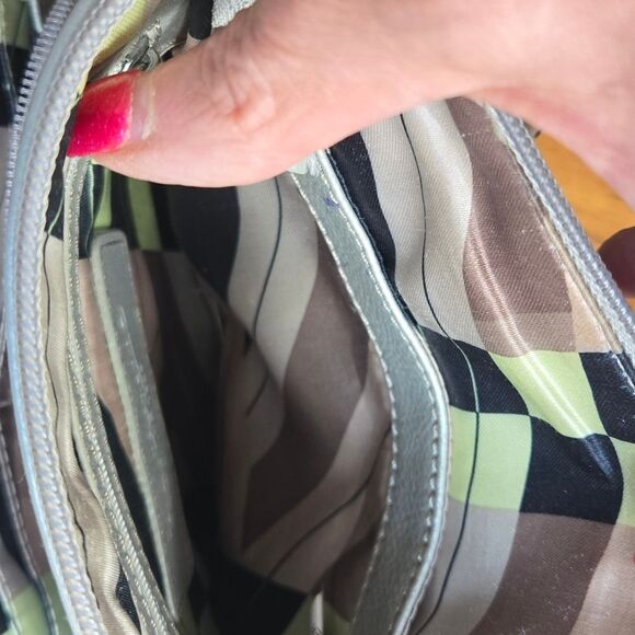 Tignanello Silver Pebbled Italian Leather Crossbody Bag In Excellent Condition. - Picture 15 of 15